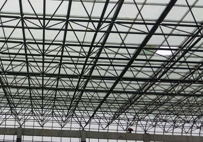 屋面系統(tǒng)網架